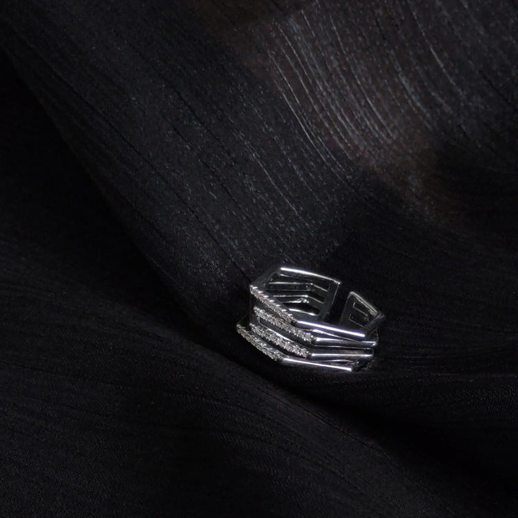 BAGUE AJUSTABLE HEXAGONE EN ZIRCONIUM