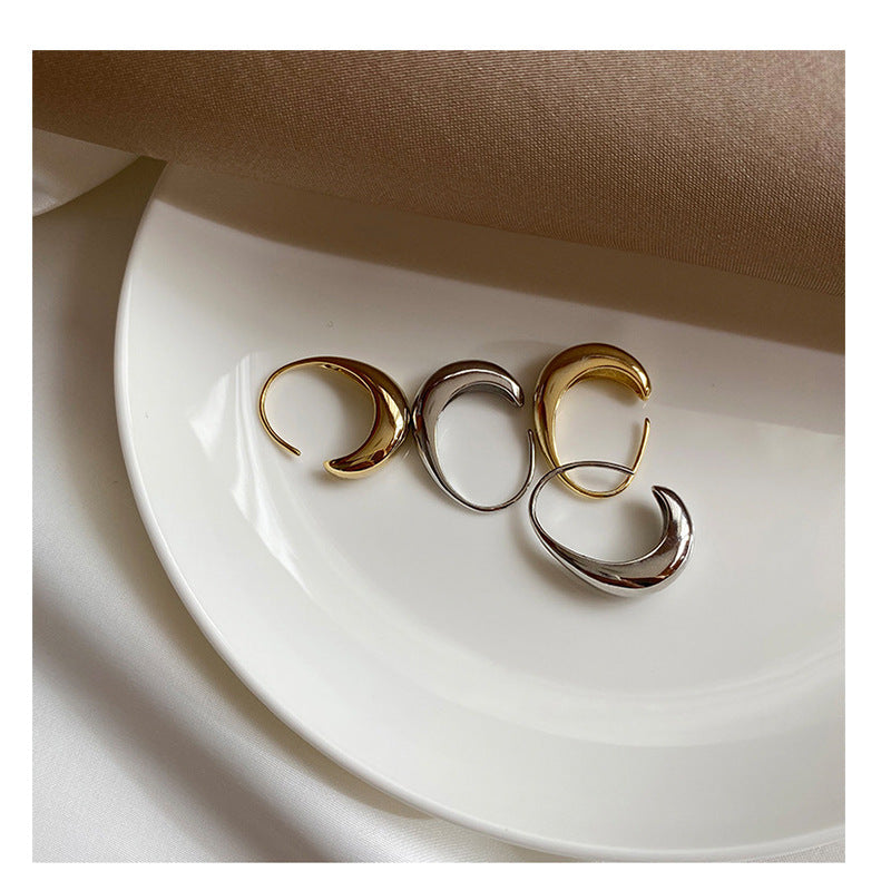 BOUCLES D’OREILLES CRÉOLES PENDANTES CLASSIQUES