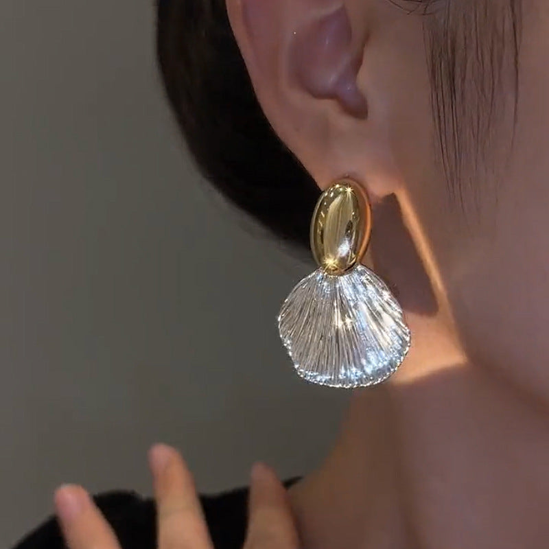 BOUCLES D’OREILLES COQUILLAGE EN OR ET ARGENT