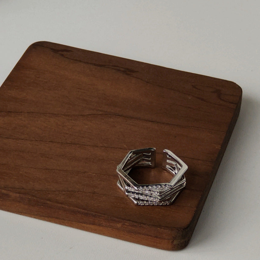 BAGUE AJUSTABLE HEXAGONE EN ZIRCONIUM