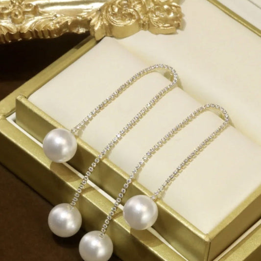 BOUCLES D’OREILLES À FRANGES EN DIAMANT ET PERLES