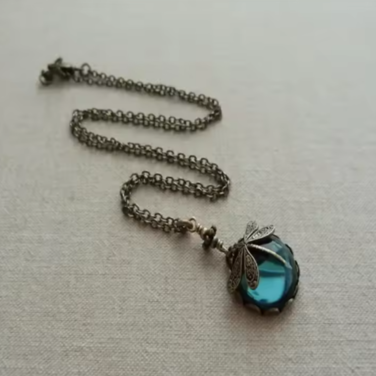 PENDENTIF LIBELLULE ÉTERNELLE
