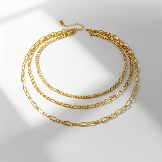 Collier Doré Élégance Triple Chaîne