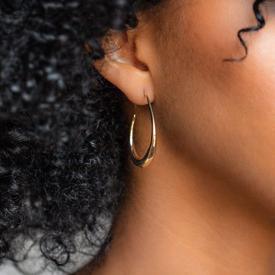 BOUCLES D’OREILLES CRÉOLES FLUIDES