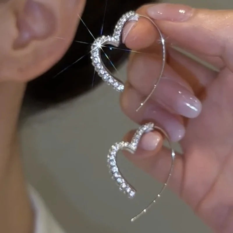 BOUCLES D’OREILLES CRÉOLES CŒUR EN ZIRCONIUM