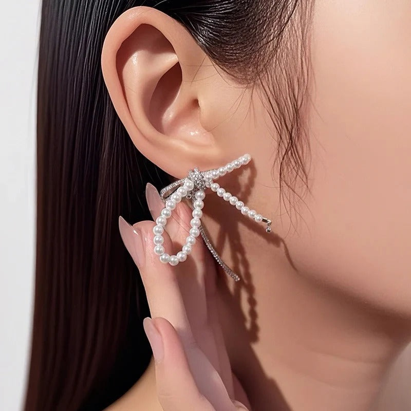 BOUCLES D’OREILLES EN ARGENT STERLING AVEC PERLES NŒUD