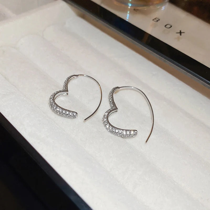 BOUCLES D’OREILLES CRÉOLES CŒUR EN ZIRCONIUM