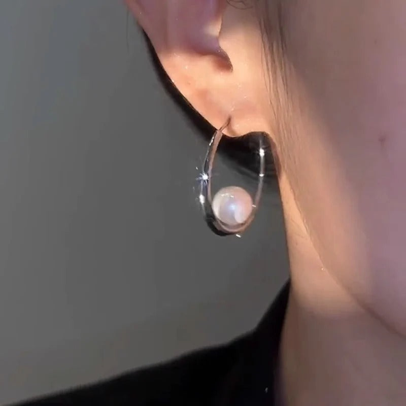 BOUCLES D’OREILLES CRÉOLES À PERLES LARGE