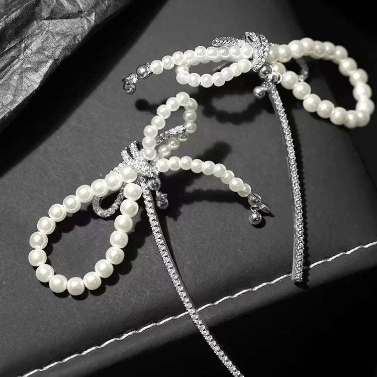 BOUCLES D’OREILLES EN ARGENT STERLING AVEC PERLES NŒUD
