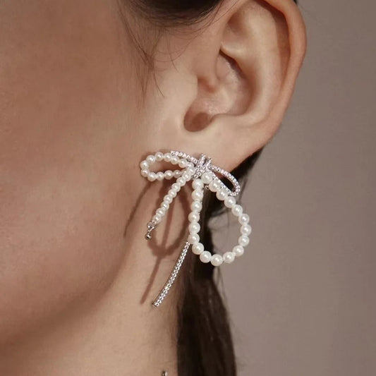 BOUCLES D’OREILLES EN ARGENT STERLING AVEC PERLES NŒUD