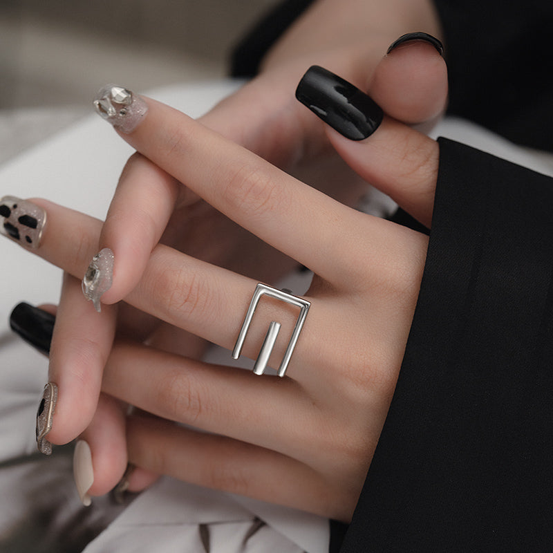 BAGUE EN ARGENT STERLING LIGNE GÉOMÉTRIQUE