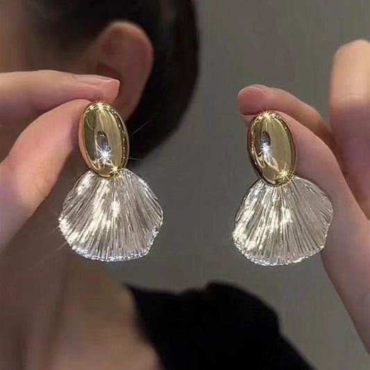 BOUCLES D’OREILLES COQUILLAGE EN OR ET ARGENT
