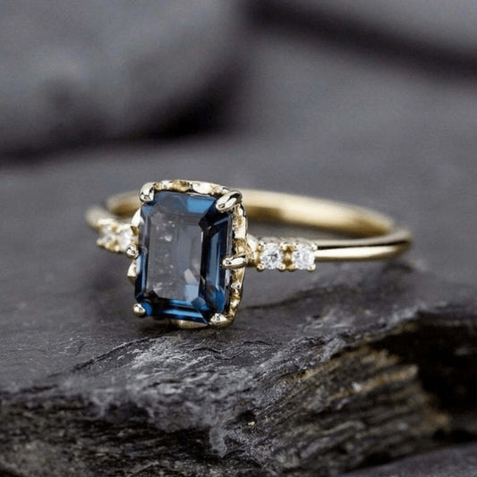 BAGUE VINTAGE ÉCLAT SAPHIR