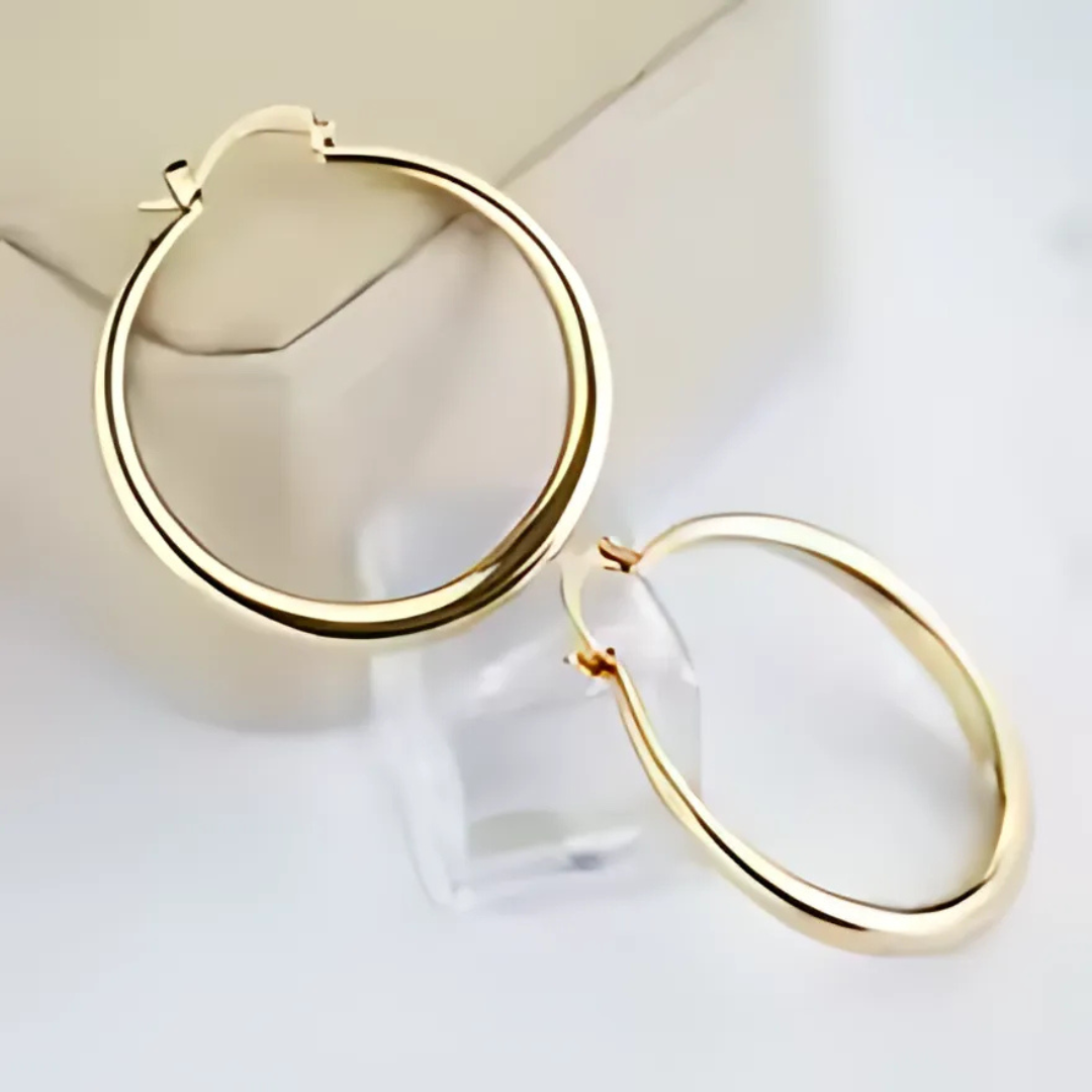 BOUCLES D’OREILLES CRÉOLES DORÉES INTEMPORELLES
